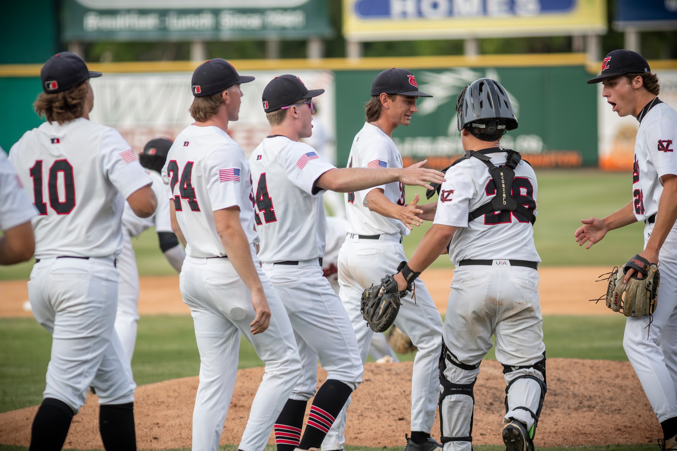 Late surge lifts Red Hawks past Bulldogs in Region tournament